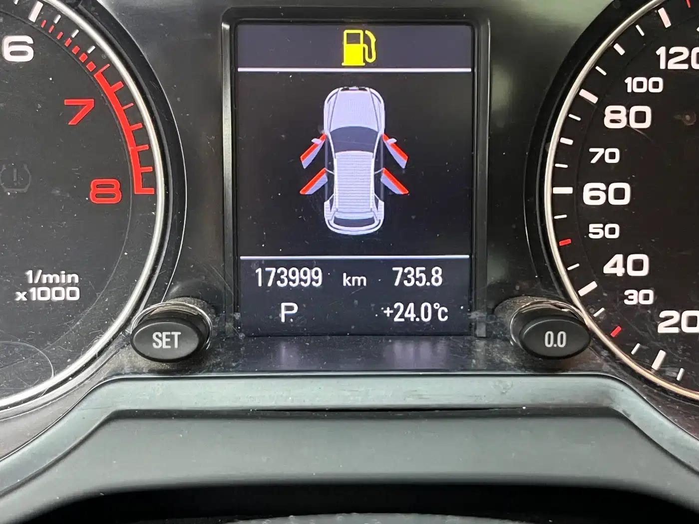 2010 Audi Q5 Imported Model 2.0TFSI Sport Edition — миниатюра 9