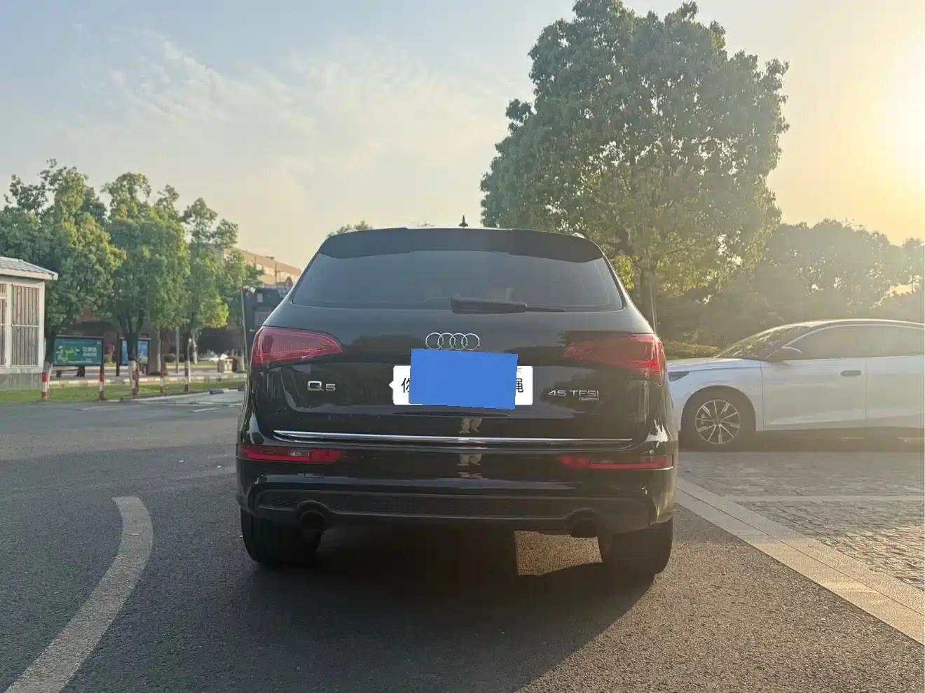 2013 Audi Q5 Imported Model 45 TFSI quattro Sport — миниатюра 4