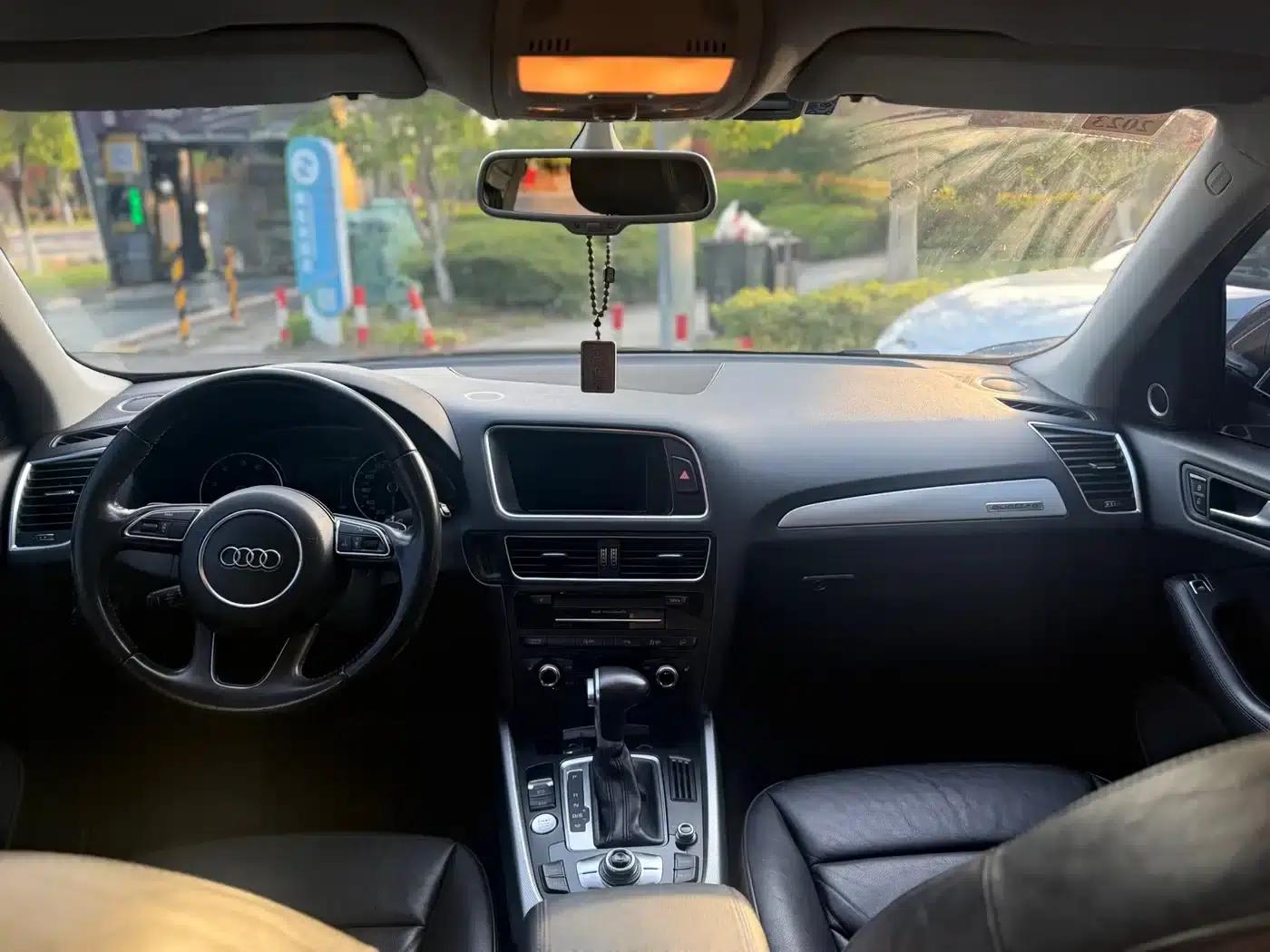 2013 Audi Q5 Imported Model 45 TFSI quattro Sport — миниатюра 8