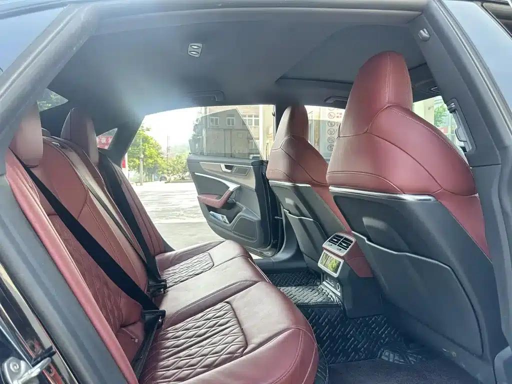 2024 Audi A7L 45 TFSI quattro Black Edition — миниатюра 10