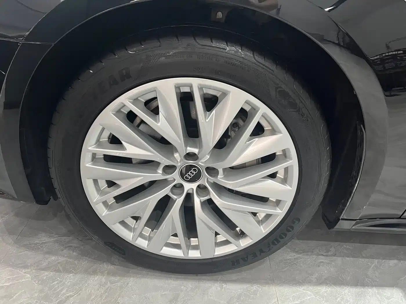 Audi A7L 2024 45TFSI S-line Dream Edition Crystal Package — миниатюра 12