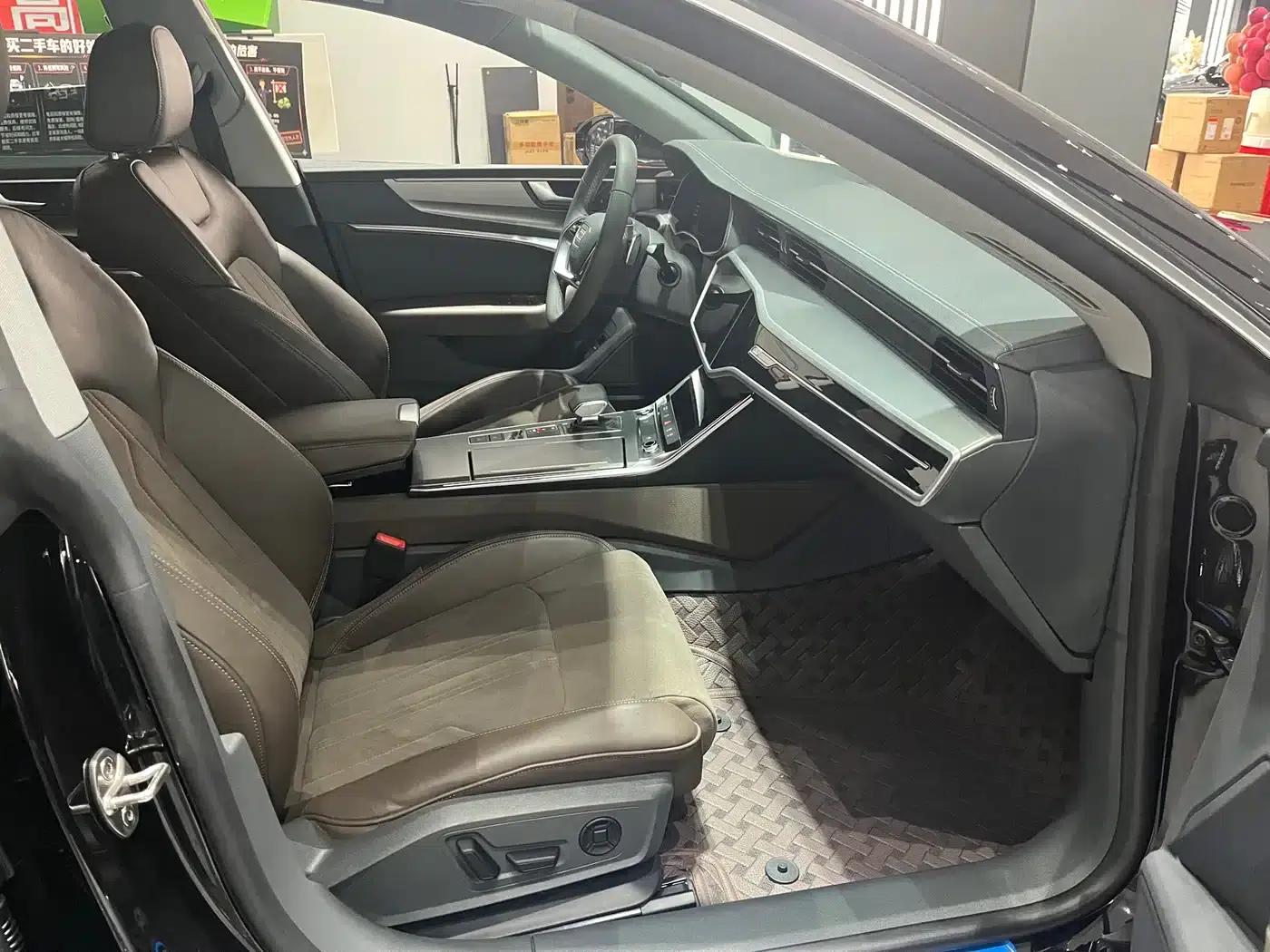 Audi A7L 2024 45TFSI S-line Dream Edition Crystal Package — миниатюра 7