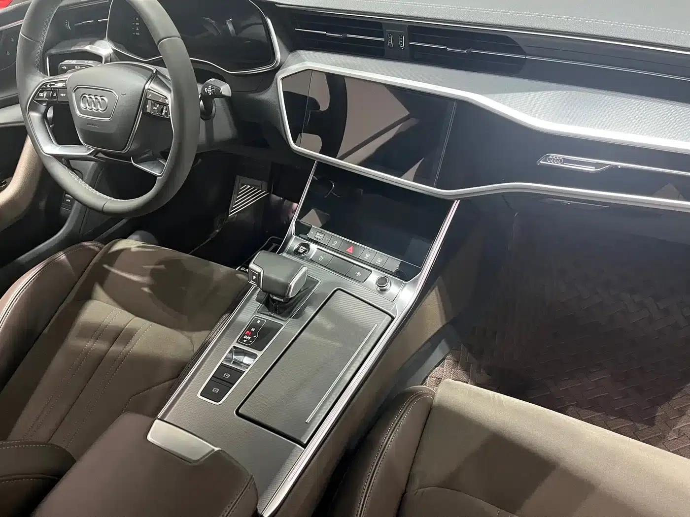 Audi A7L 2024 45TFSI S-line Dream Edition Crystal Package — миниатюра 8