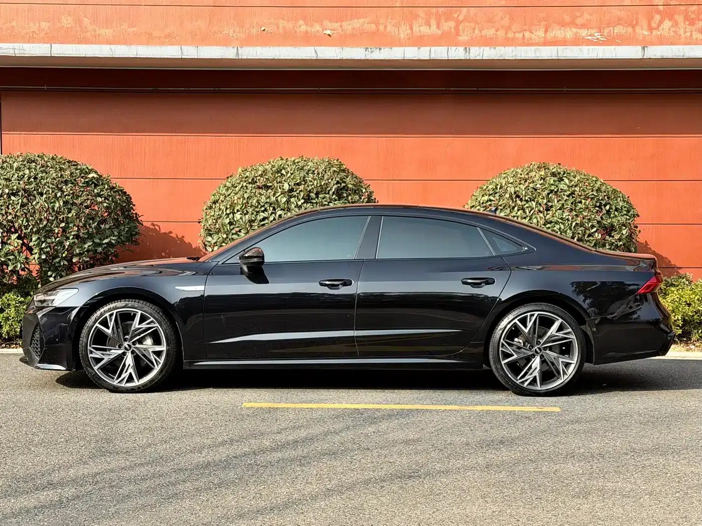Audi A7L 2024 45 TFSI quattro S-line Black Knight Edition — миниатюра 12