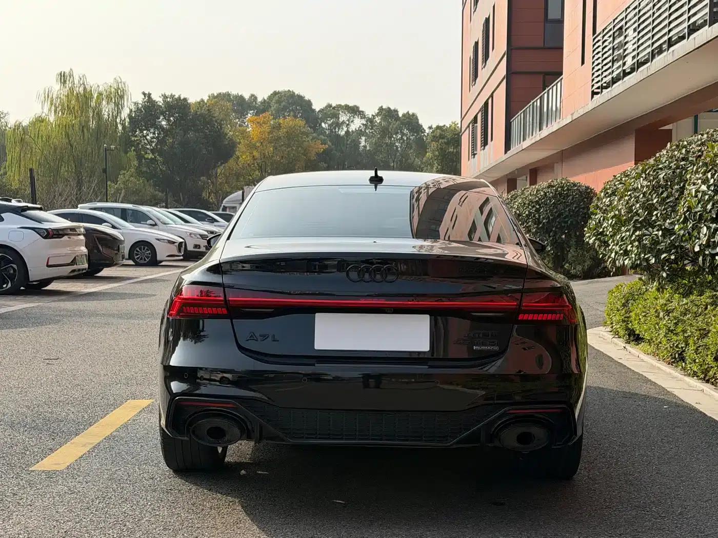 Audi A7L 2024 45 TFSI quattro S-line Black Knight Edition — миниатюра 14