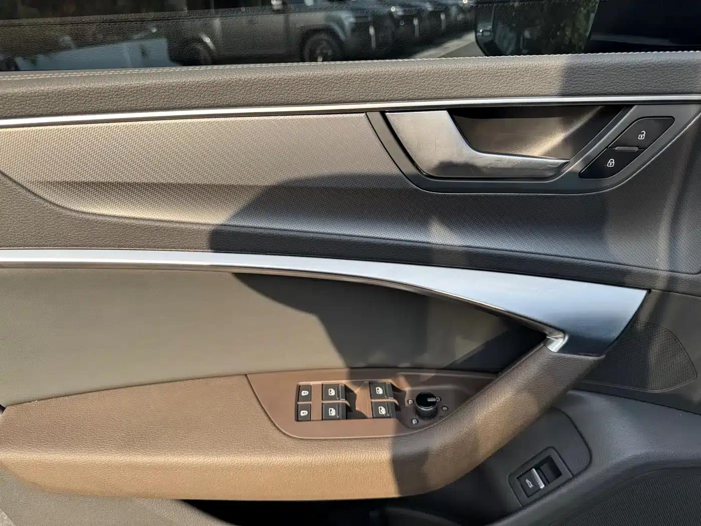 Audi A7L 2022 45 TFSI S-line Dream Youth Edition — миниатюра 4
