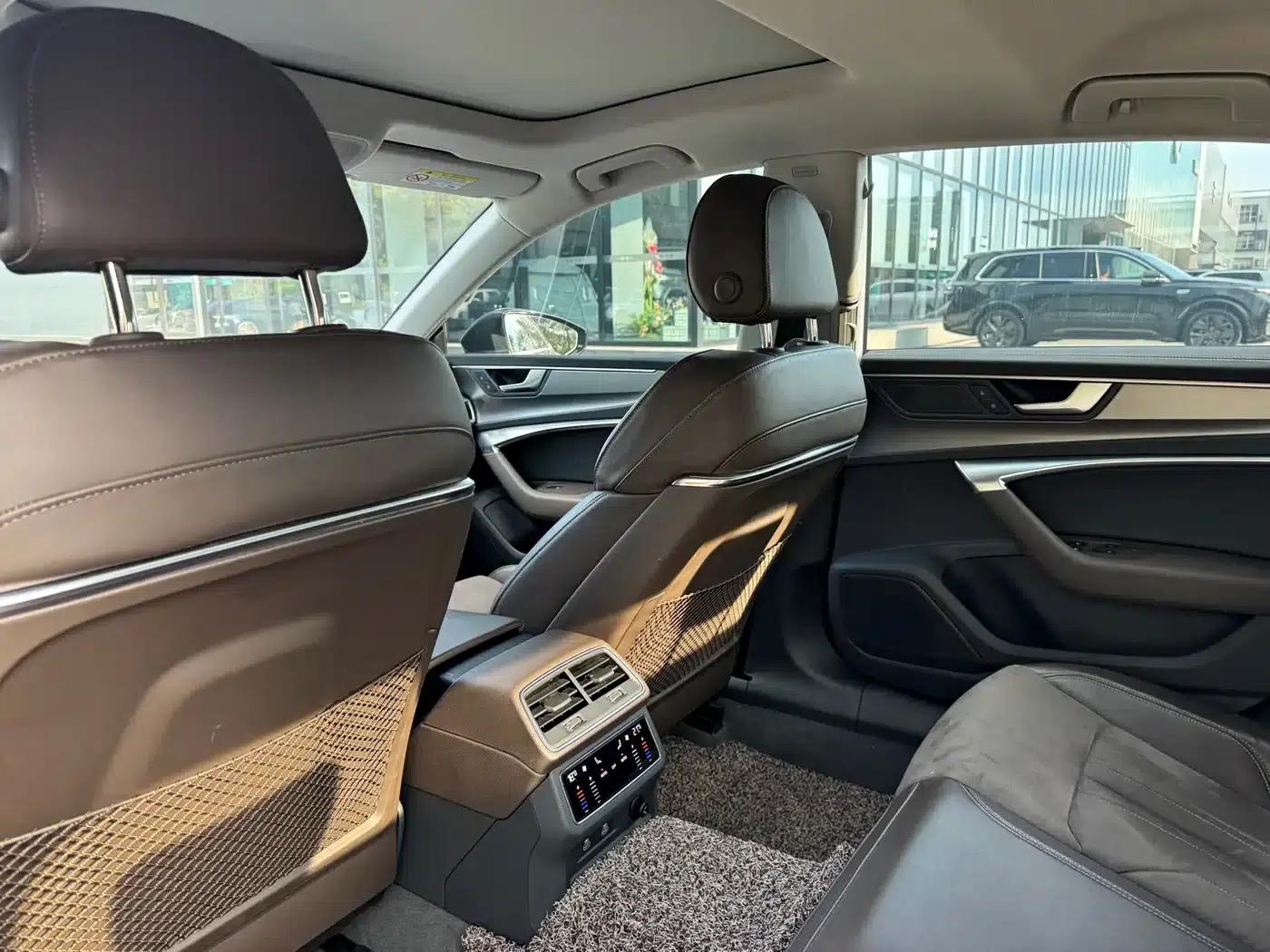 Audi A7L 2022 45 TFSI S-line Dream Youth Edition — миниатюра 9