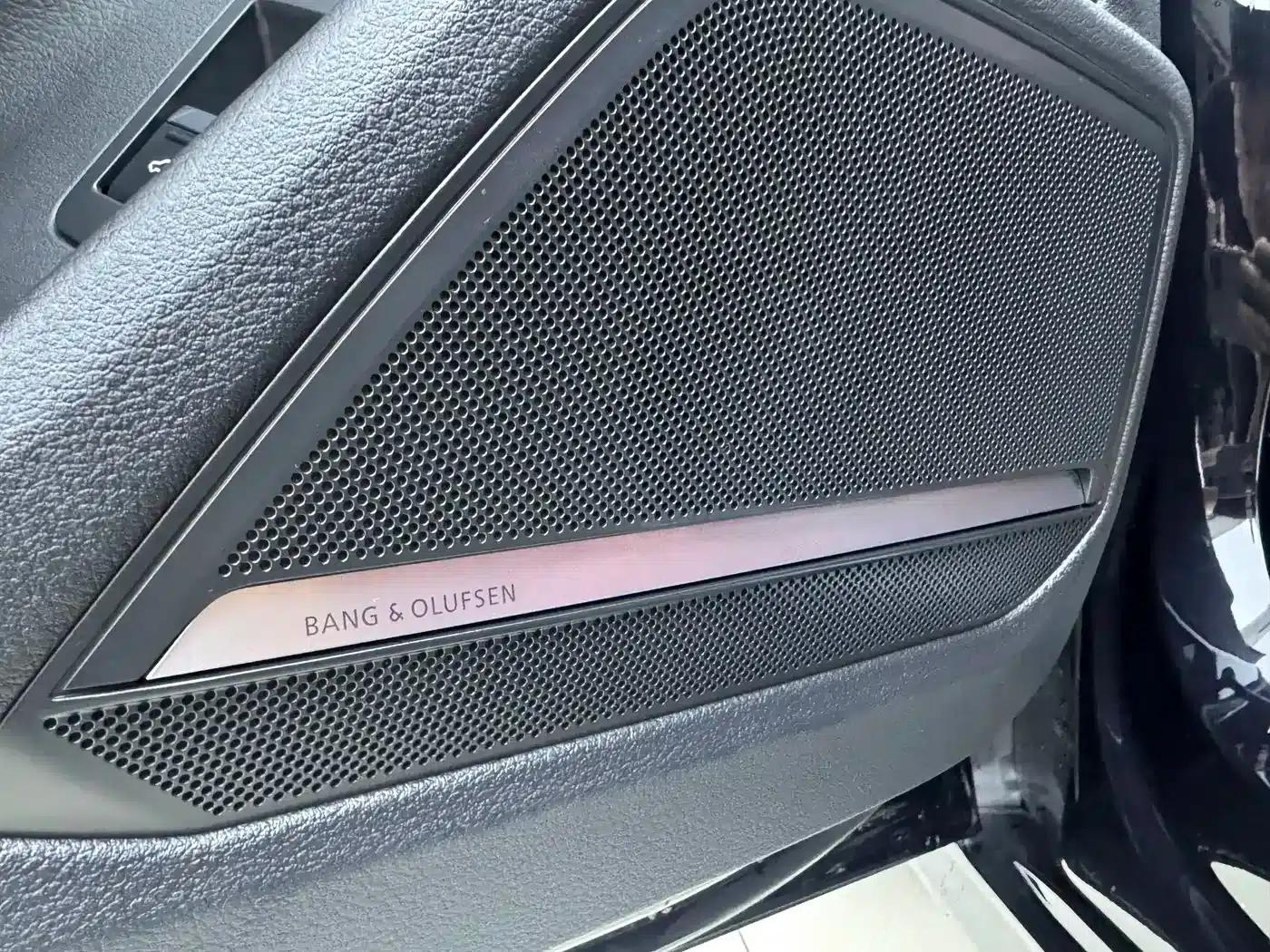 Audi A7L 2023 45 TFSI quattro S-line Black Knight Edition — миниатюра 12
