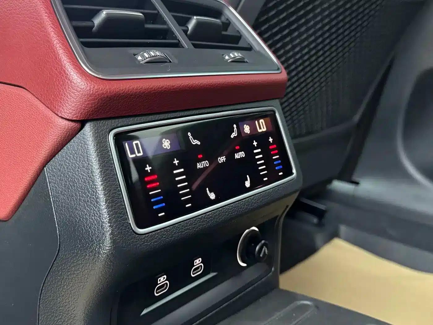 Audi A7L 2023 45 TFSI quattro S-line Black Knight Edition — миниатюра 9