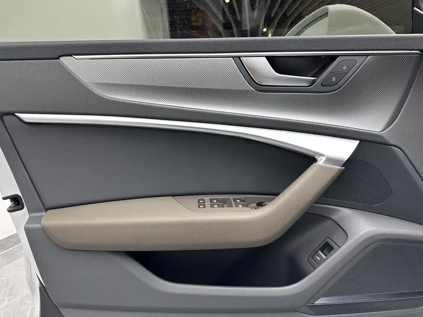 Audi A7L 2024 45TFSI quattro S-line (High-end) Crystal Package — миниатюра 19