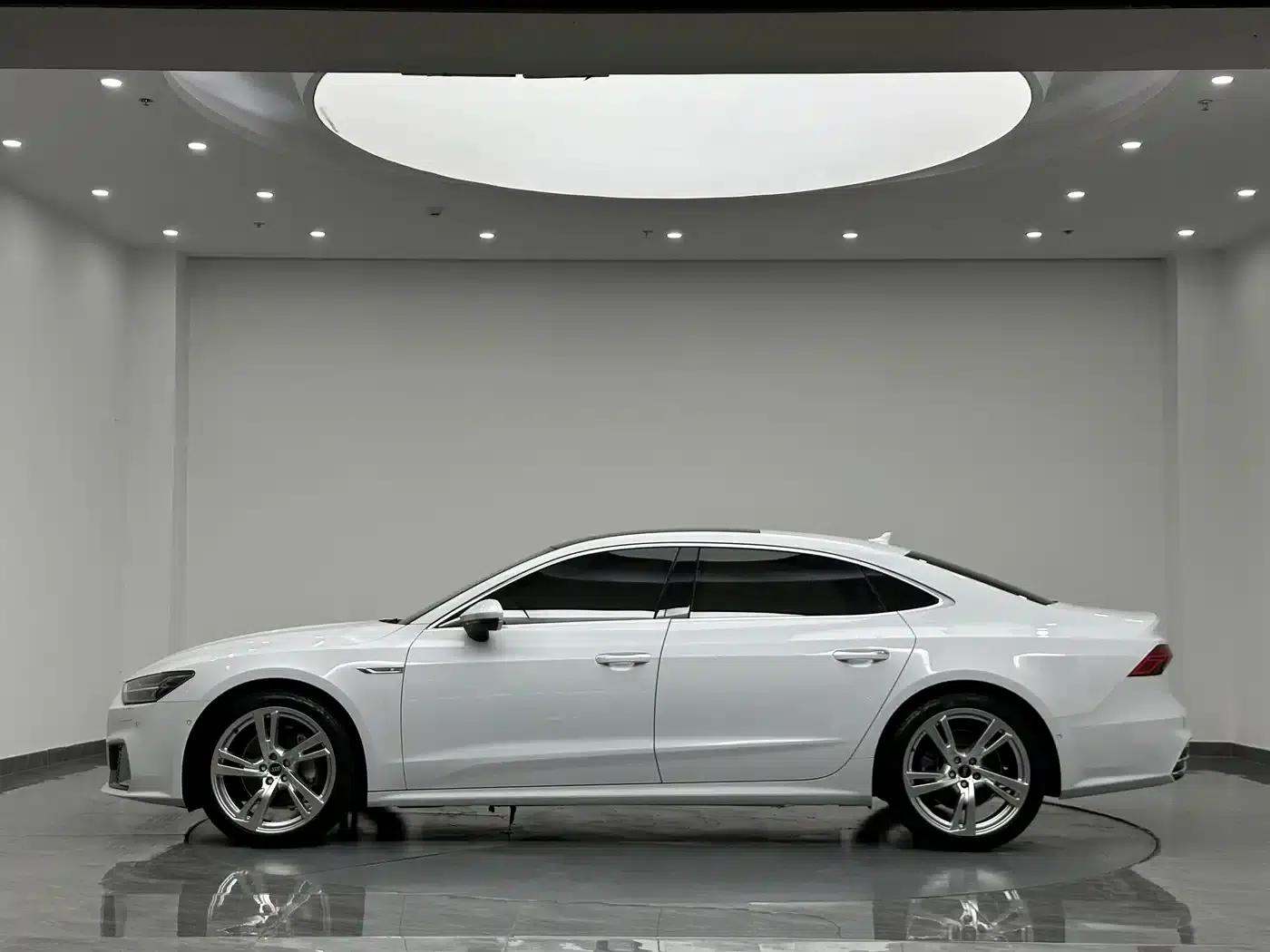 Audi A7L 2024 45TFSI quattro S-line (High-end) Crystal Package — миниатюра 5