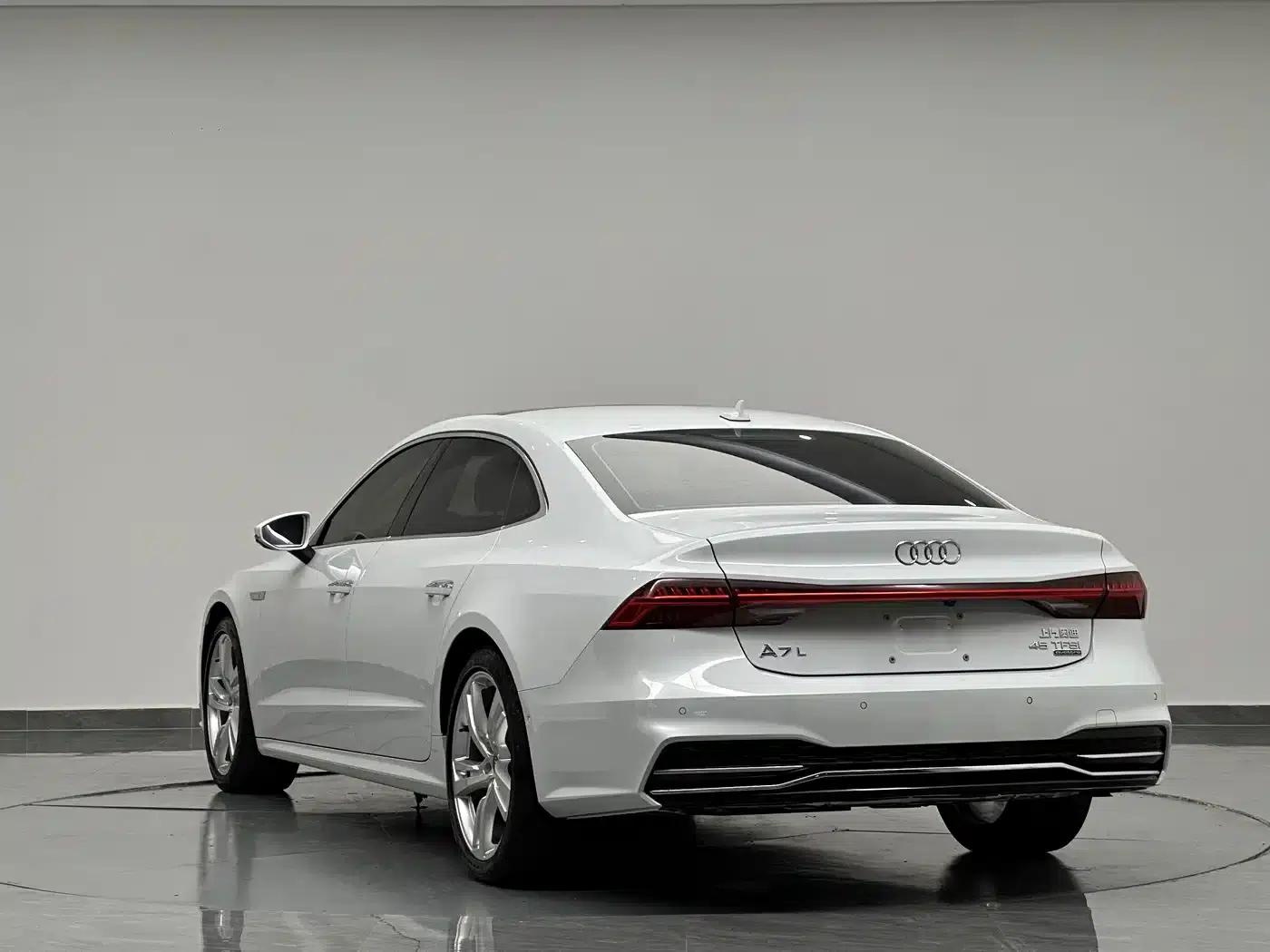 Audi A7L 2024 45TFSI quattro S-line (High-end) Crystal Package — миниатюра 6