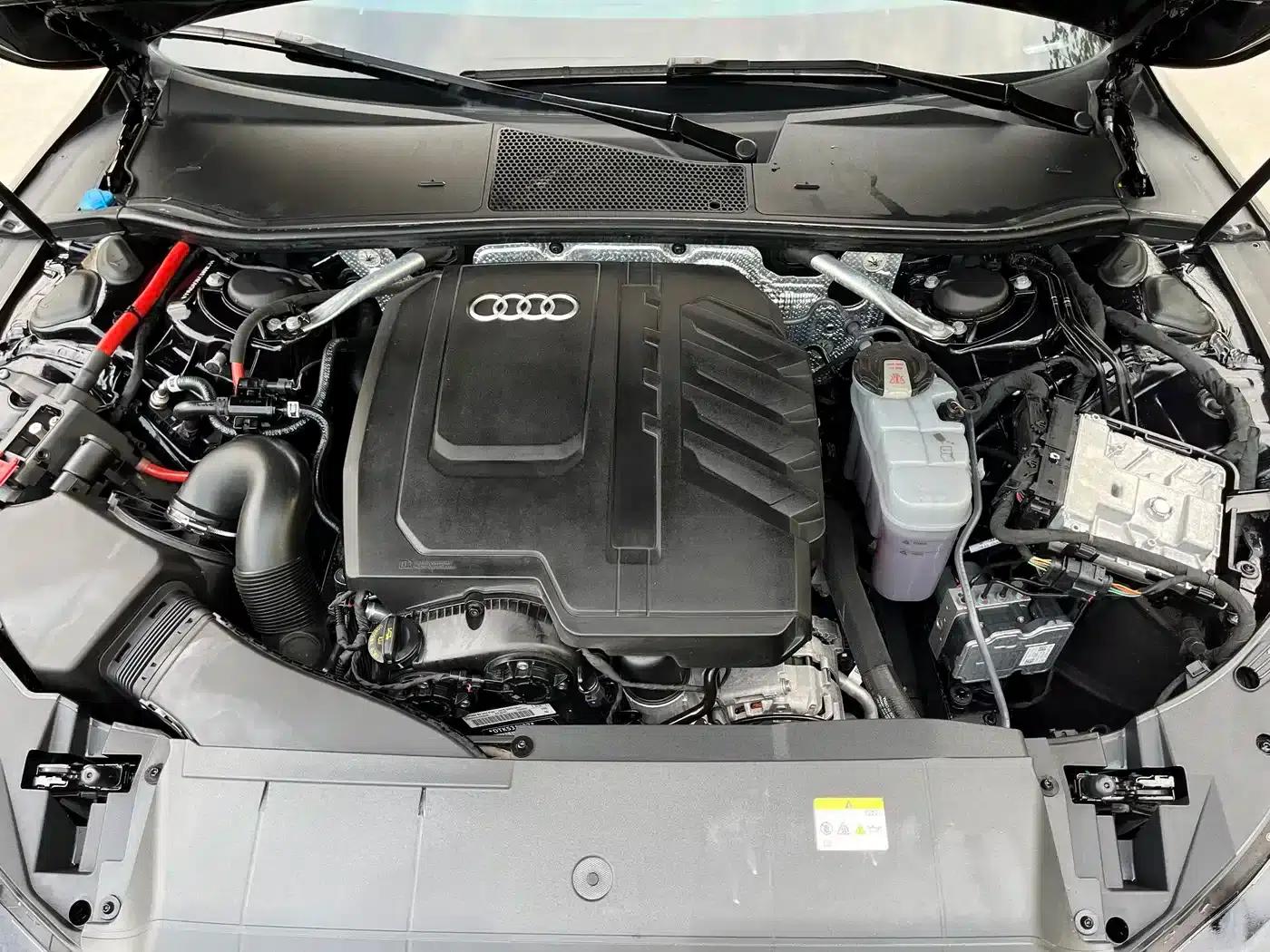 Audi A7L 2024 45TFSI S-line Dream Edition Crystal Package — миниатюра 17