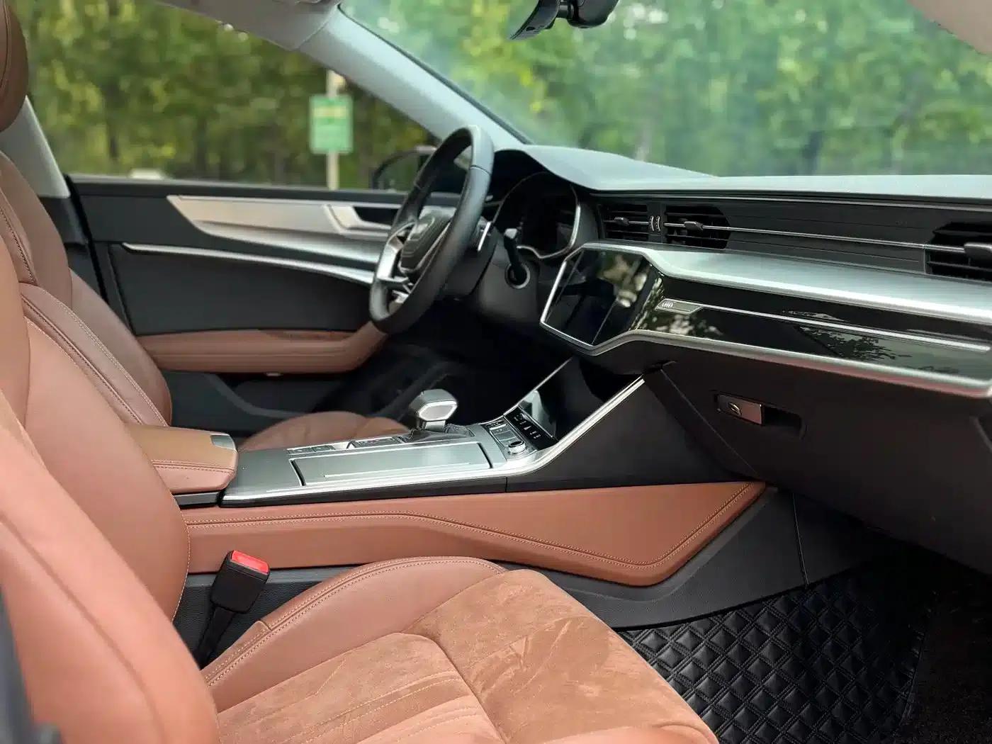 Audi A7L 2024 45TFSI S-line Dream Edition Crystal Package — миниатюра 9
