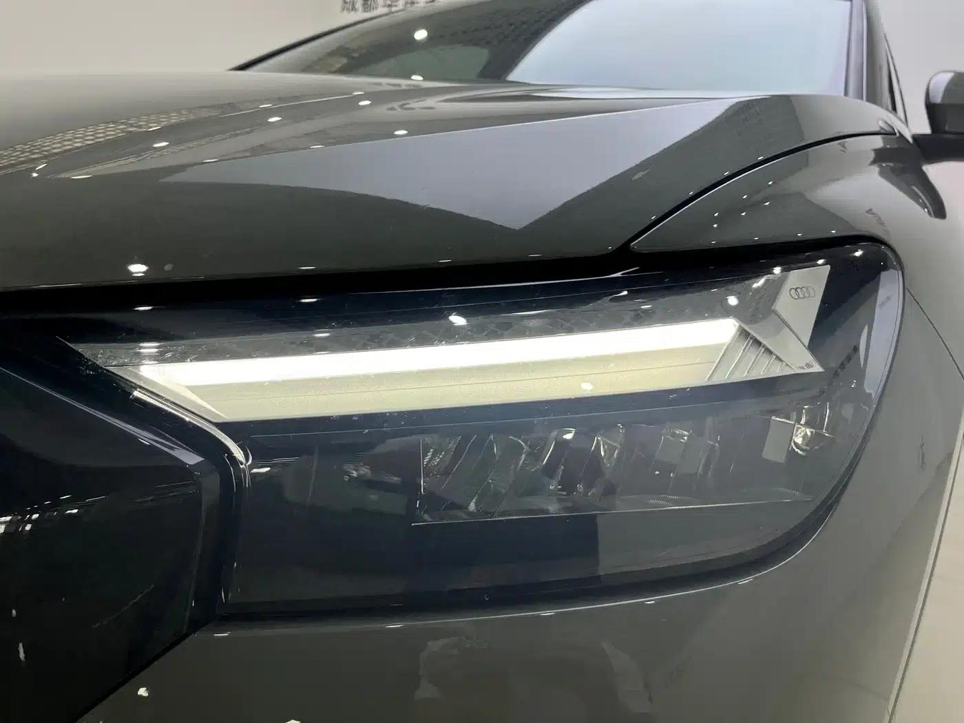 Audi Q4 e-tron 2023 Model 40 e-tron Trailblazer — миниатюра 14
