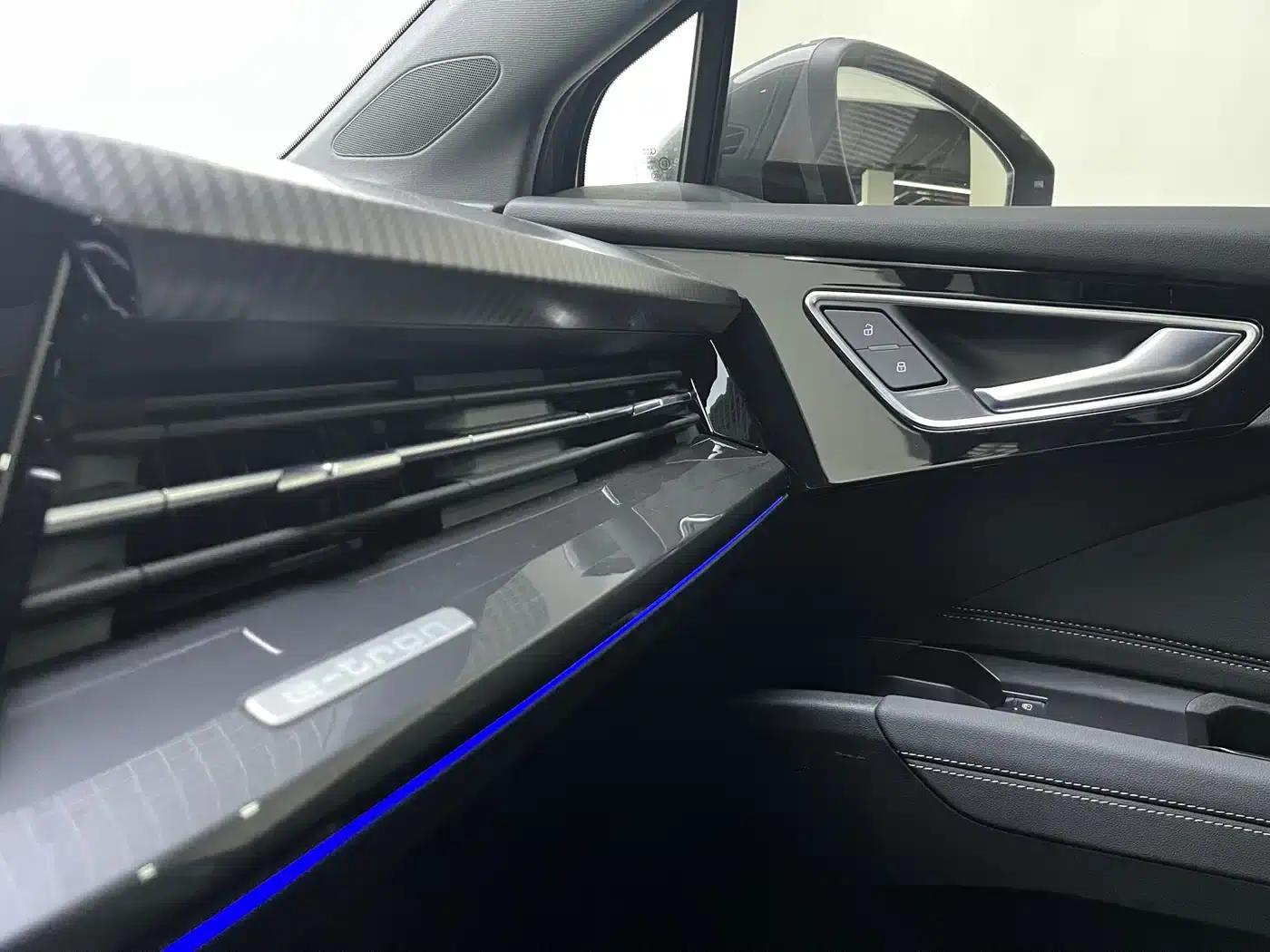Audi Q4 e-tron 2023 Model 40 e-tron Trailblazer — миниатюра 10