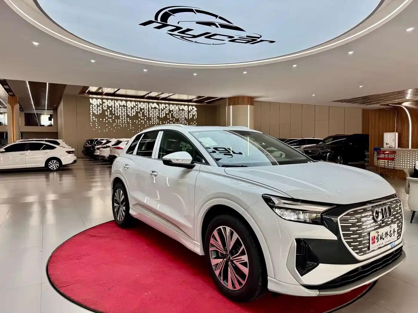 Audi Q4 e-tron 2024 Model 40 e-tron Adventure Edition — миниатюра 3