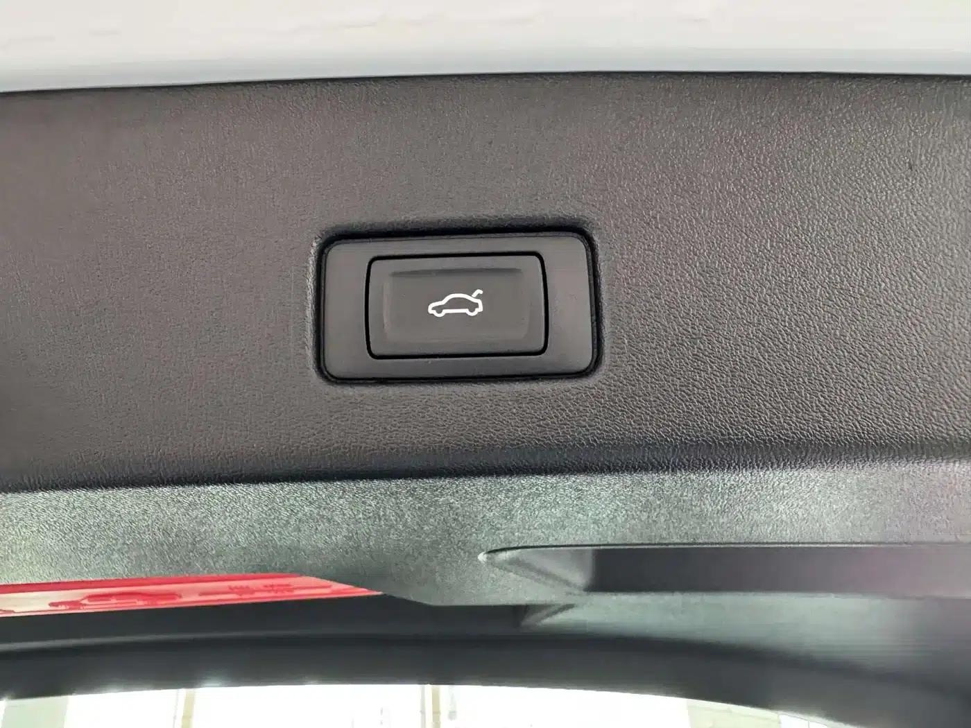 Audi Q4 e-tron 2024 Model 40 e-tron Adventure Edition — миниатюра 33
