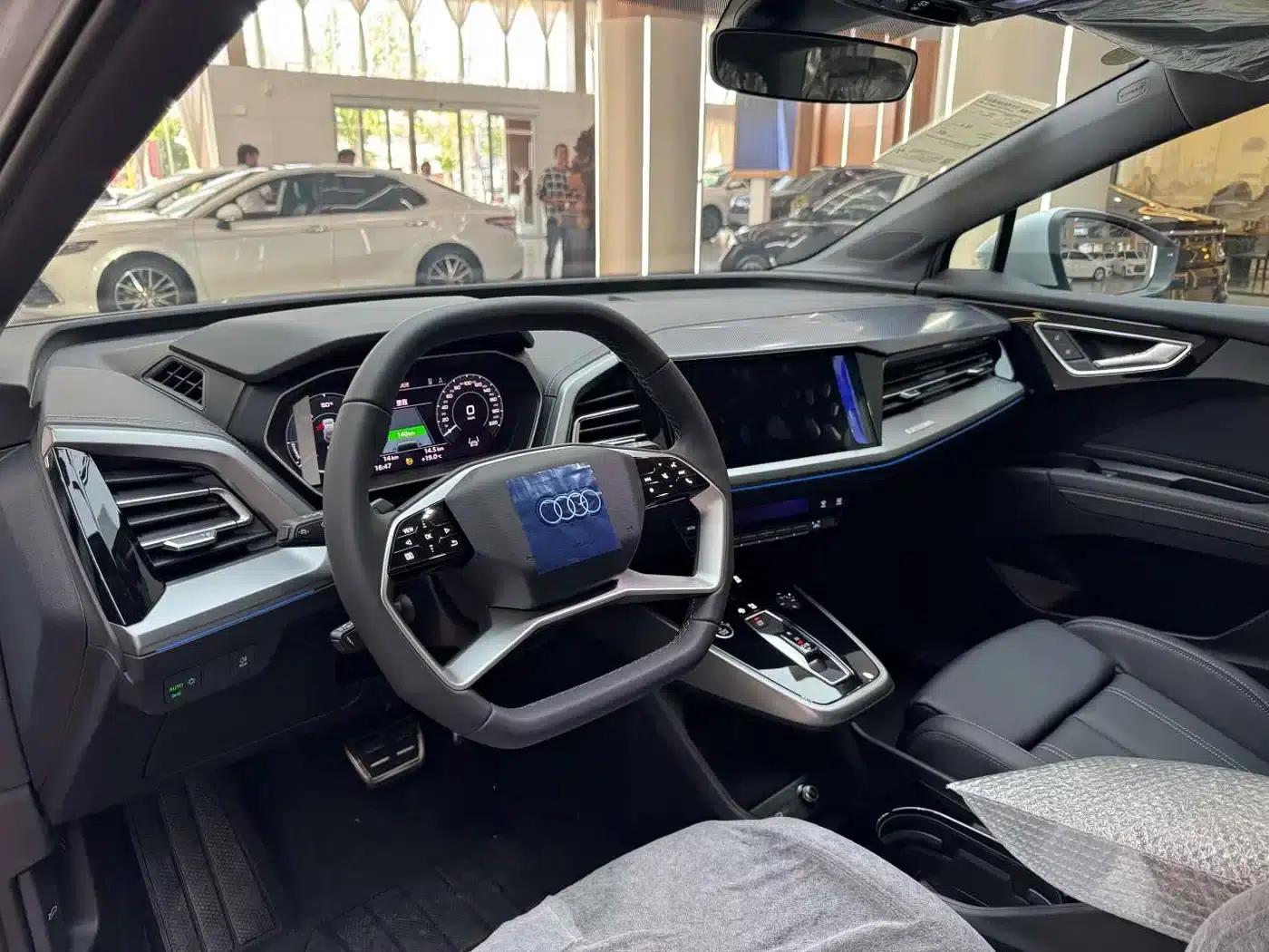 Audi Q4 e-tron 2024 Model 40 e-tron Adventure Edition — миниатюра 8