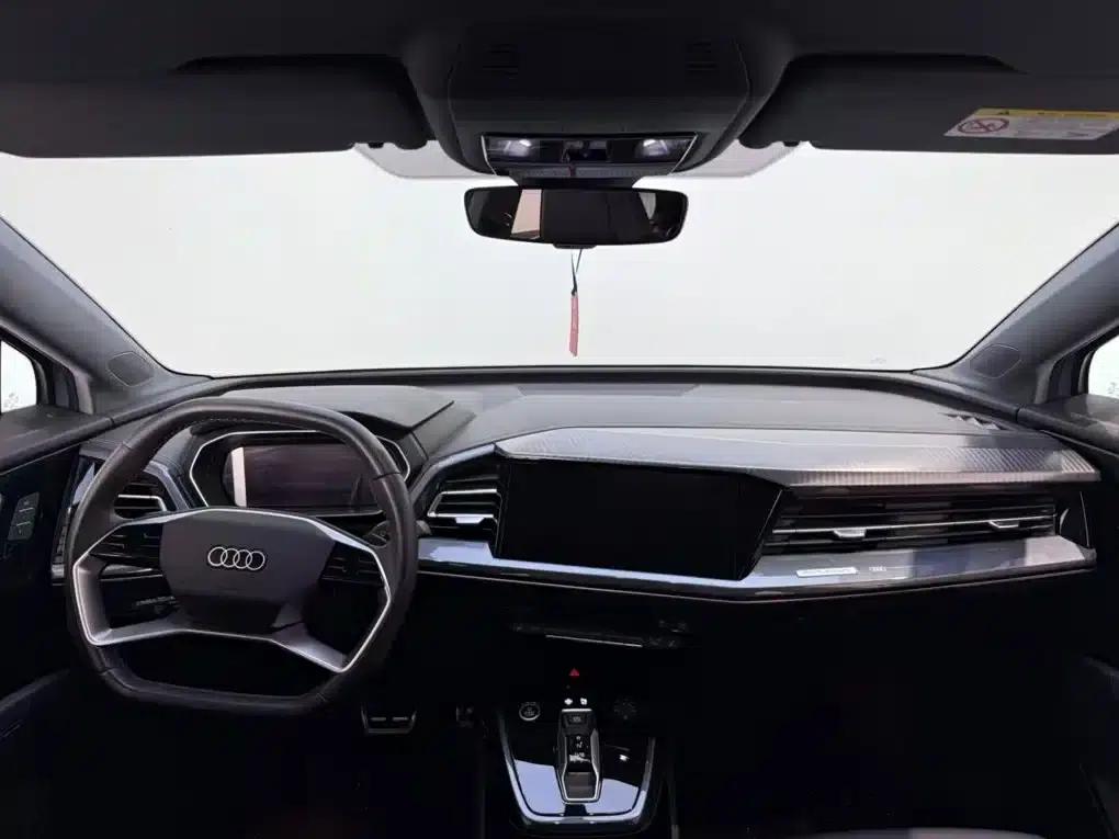 Audi Q4 e-tron 2023 Model 40 e-tron Trailblazer — миниатюра 7