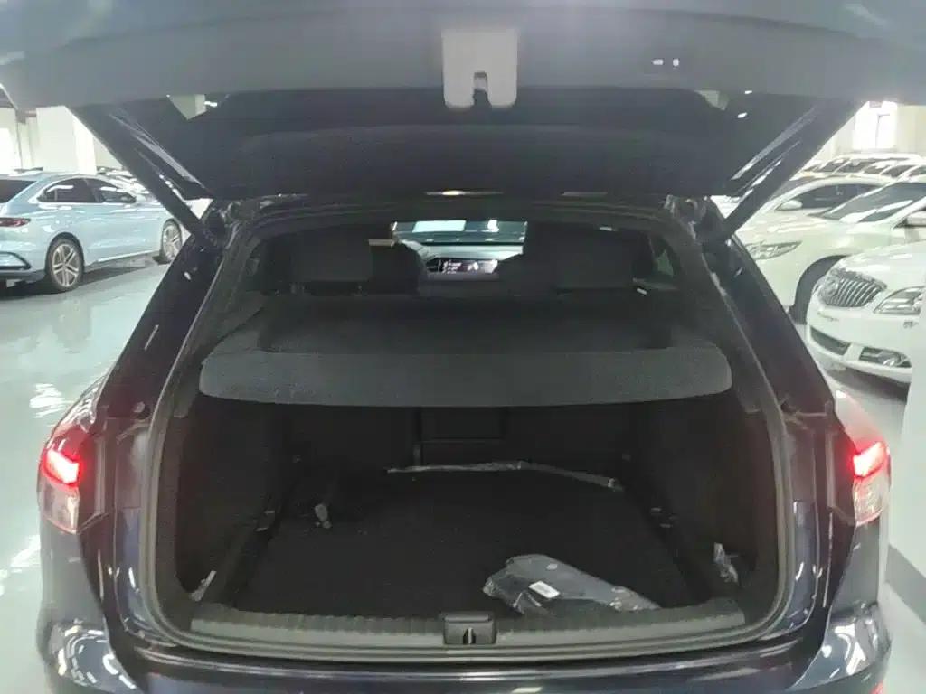 Audi Q4 e-tron 2023 Model 40 e-tron Trailblazer Night Edition — миниатюра 19