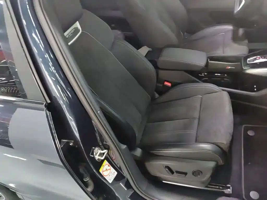Audi Q4 e-tron 2023 Model 40 e-tron Trailblazer Night Edition — миниатюра 25