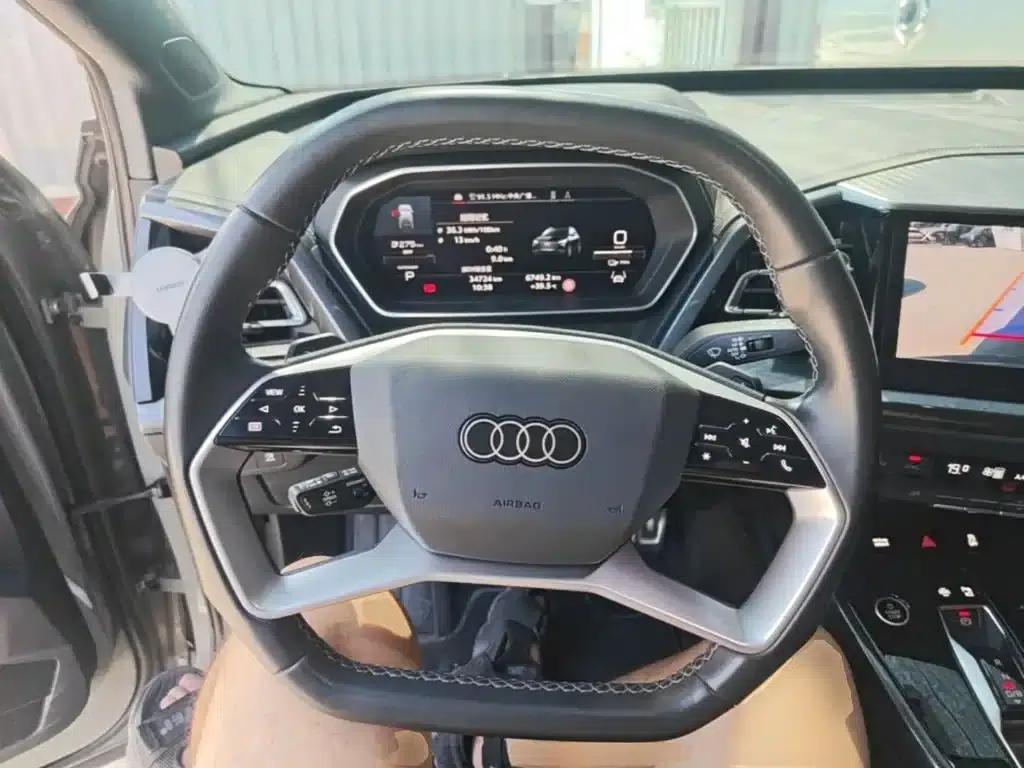 Audi Q4 e-tron 2023 50 e-tron quattro Expansion Edition — миниатюра 11