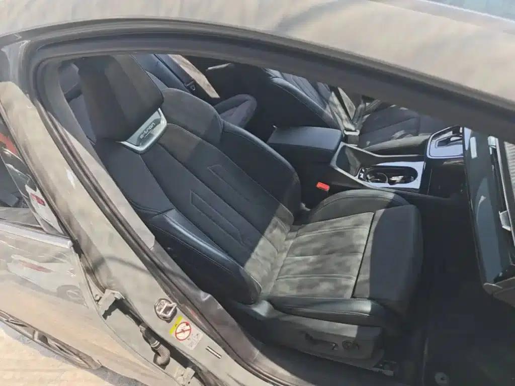 Audi Q4 e-tron 2023 50 e-tron quattro Expansion Edition — миниатюра 25