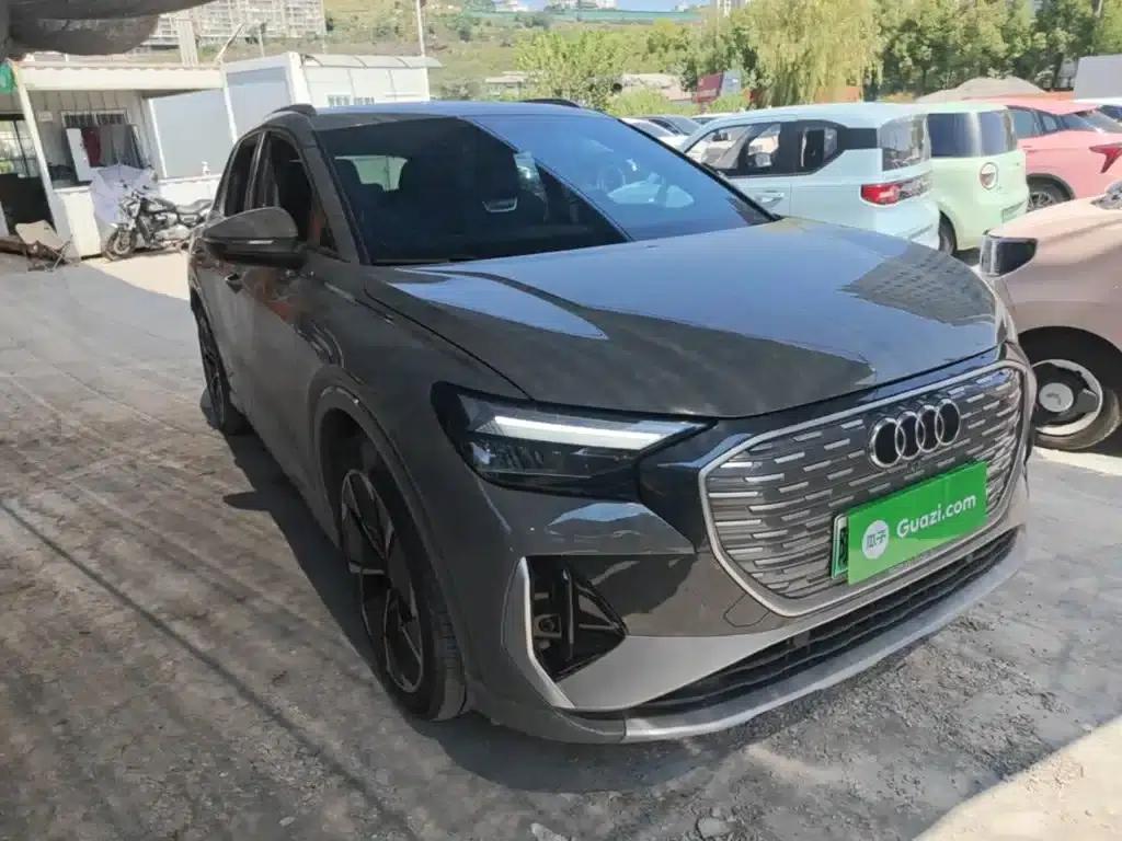 Audi Q4 e-tron 2023 50 e-tron quattro Expansion Edition — миниатюра 4