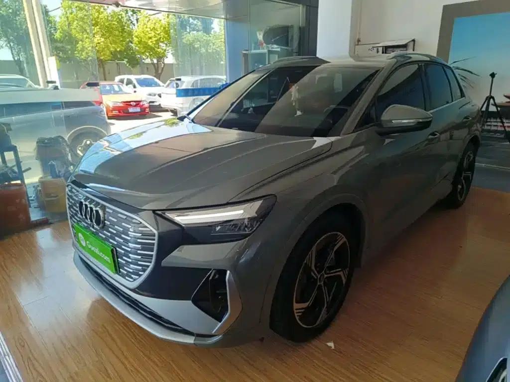Audi Q4 e-tron 2023 Model 40 e-tron Trailblazer — миниатюра 2