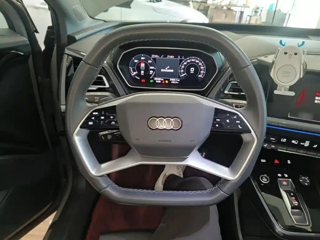 Audi Q4 e-tron 2023 Model 40 e-tron Trailblazer — миниатюра 11