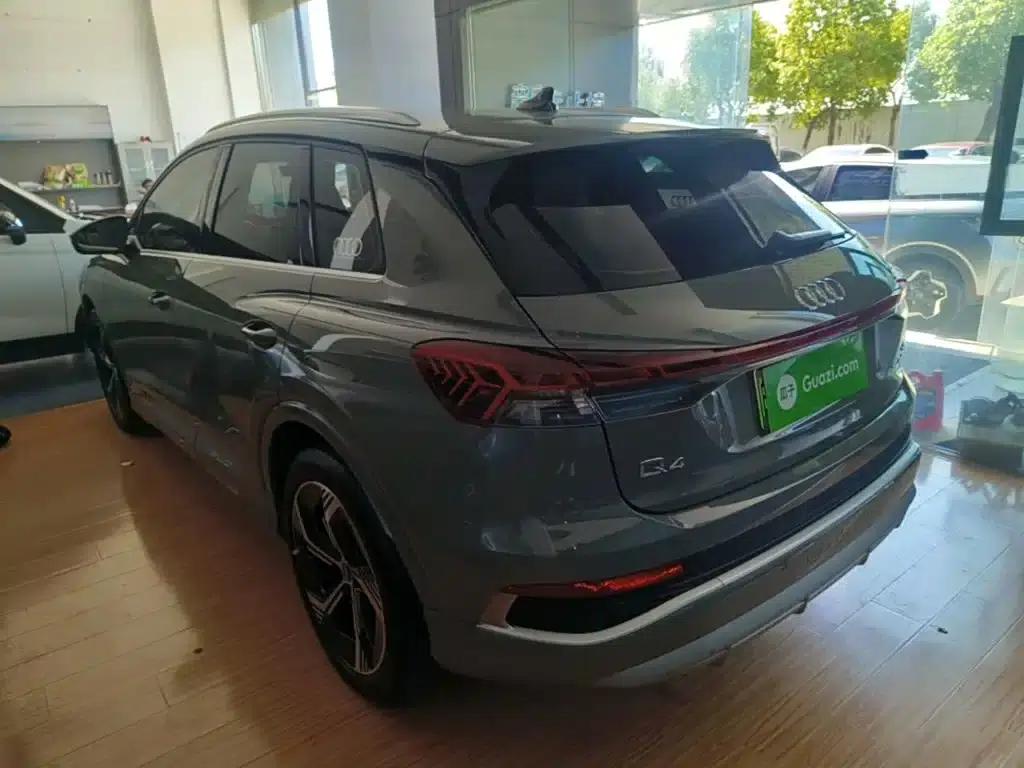 Audi Q4 e-tron 2023 Model 40 e-tron Trailblazer — миниатюра 5
