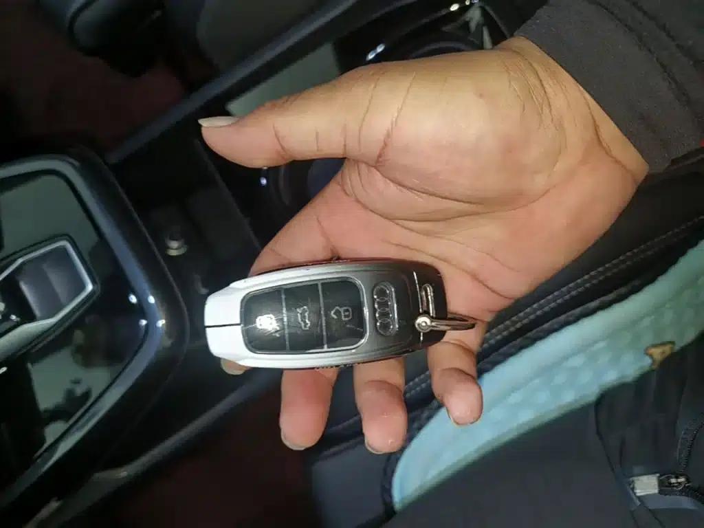 Audi Q4 e-tron 2023 Model 40 e-tron Trailblazer — миниатюра 9