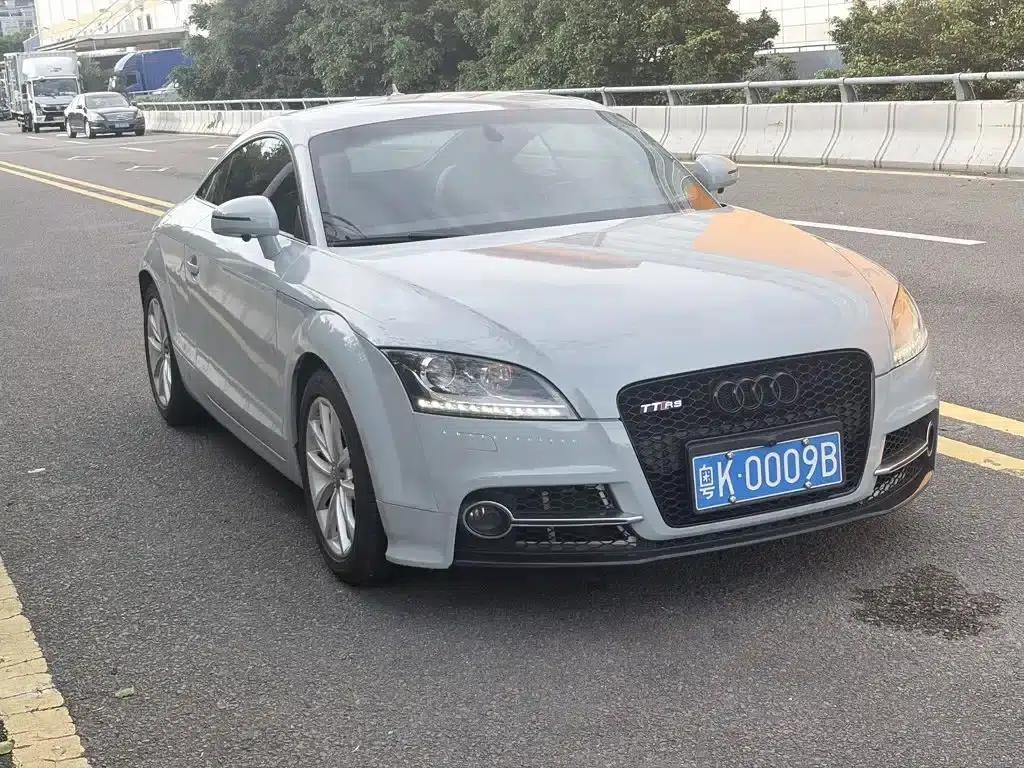 Audi TT 2010 TT 2.0TFSI Collector's Edition — миниатюра 3