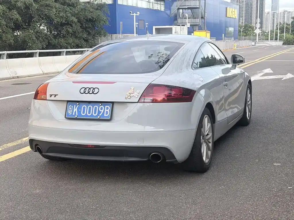 Audi TT 2010 TT 2.0TFSI Collector's Edition — миниатюра 6