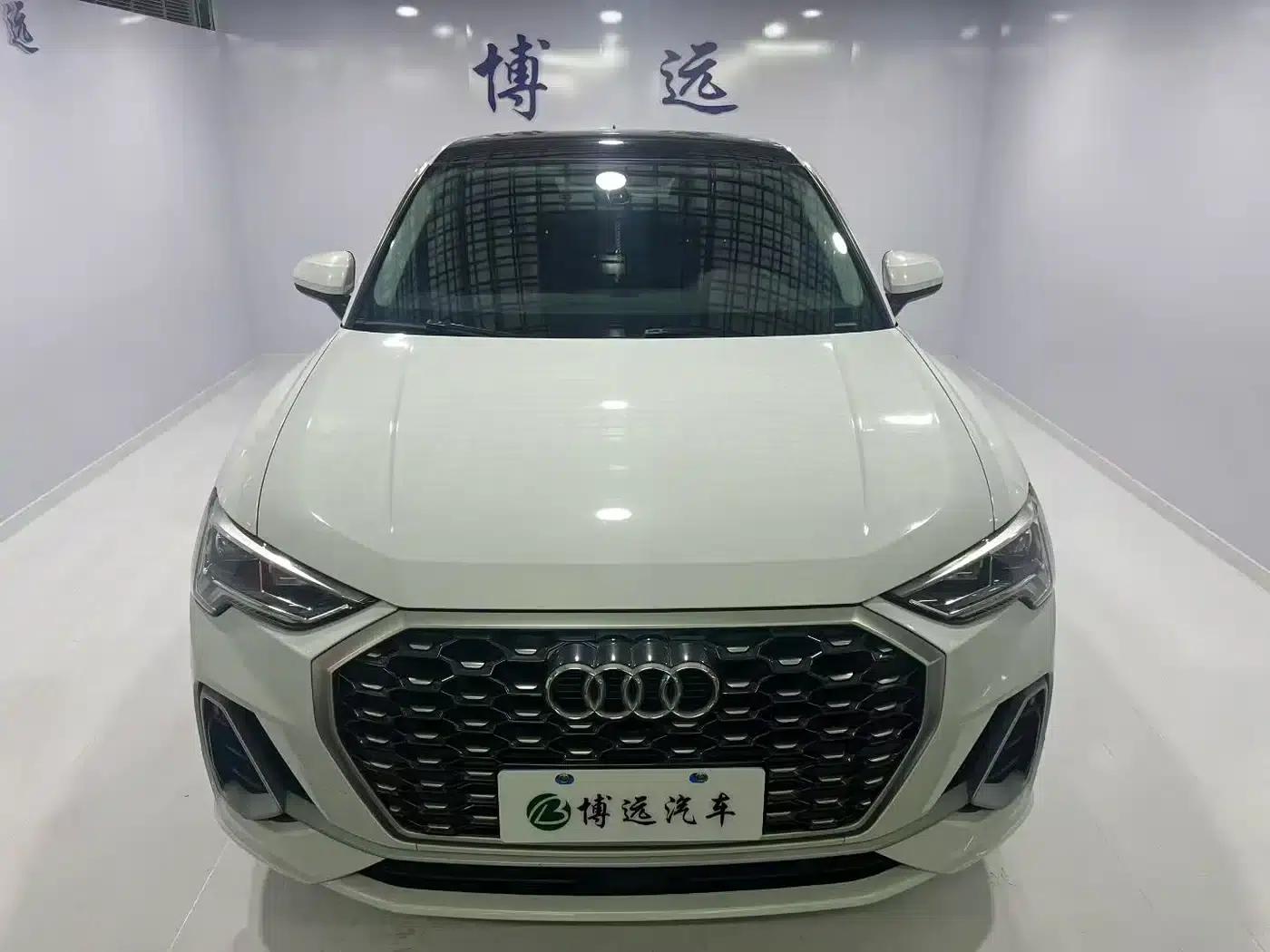 Audi Q3 Sportback 2020 40 TFSI Fashion Edition — миниатюра 2