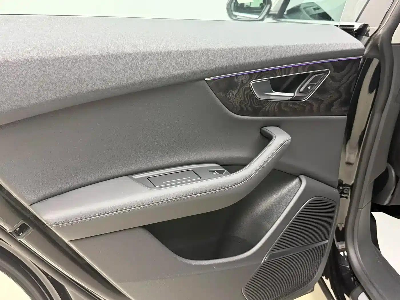 Audi Q8 2023 55 TFSI Luxury Dynamic — миниатюра 15