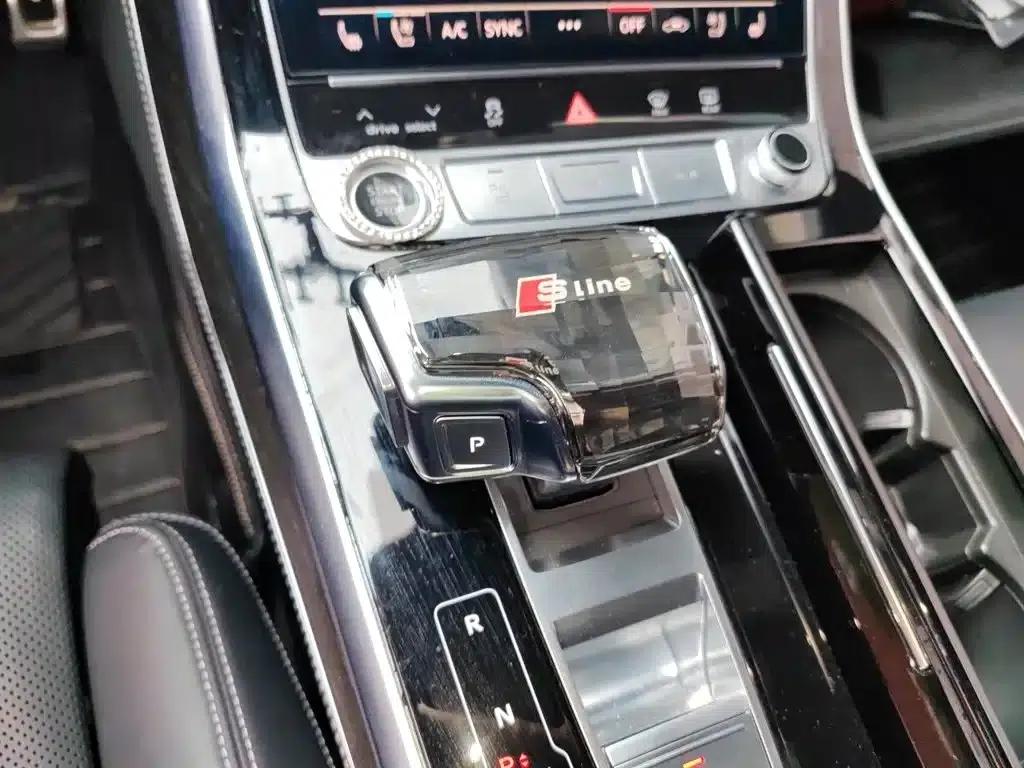 Audi Q8 2022 55 TFSI Premium Dynamic Edition — миниатюра 10