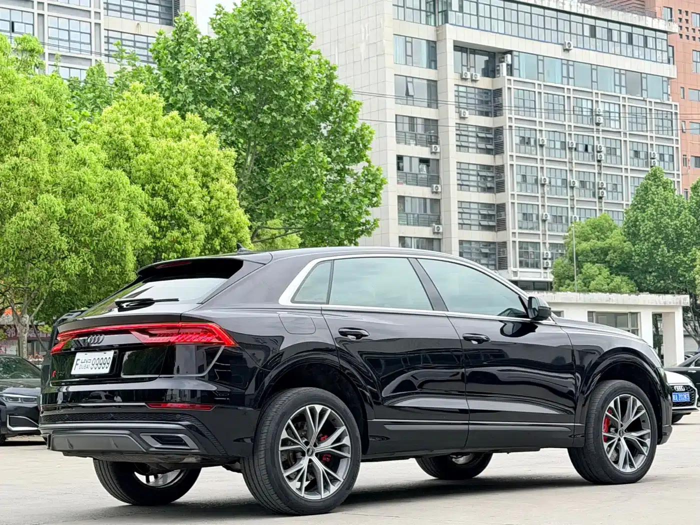 Audi Q8 2022 55 TFSI Luxury Dynamic — миниатюра 8