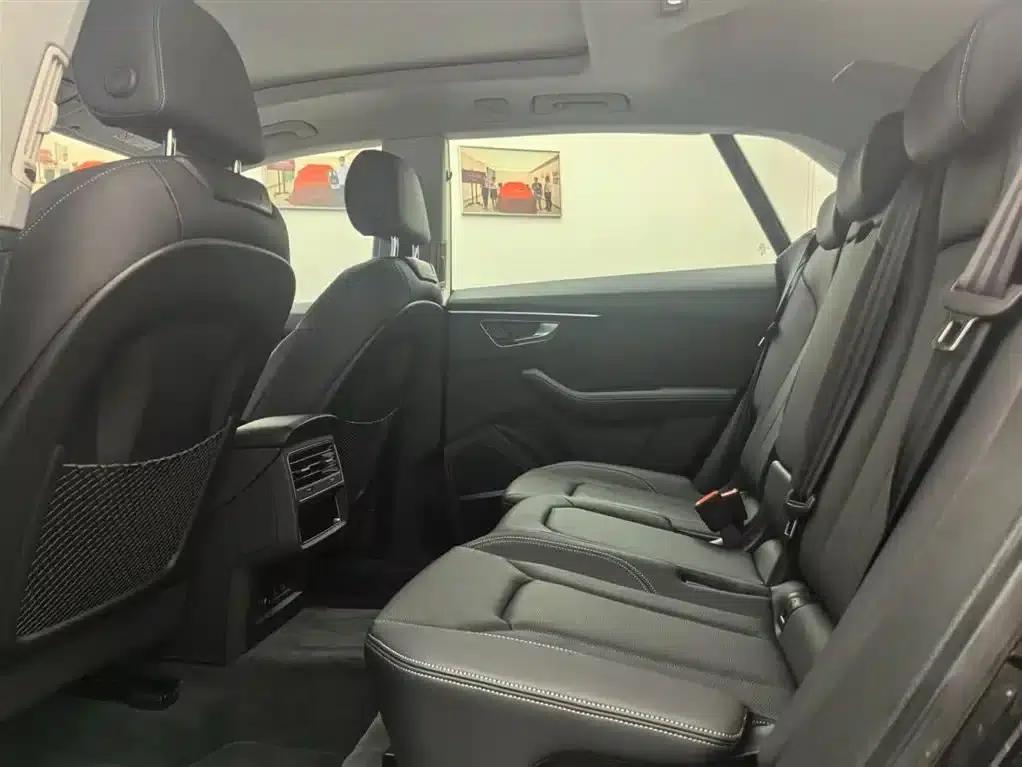 Audi Q8 2024 55 TFSI Dynamic Edition — миниатюра 13