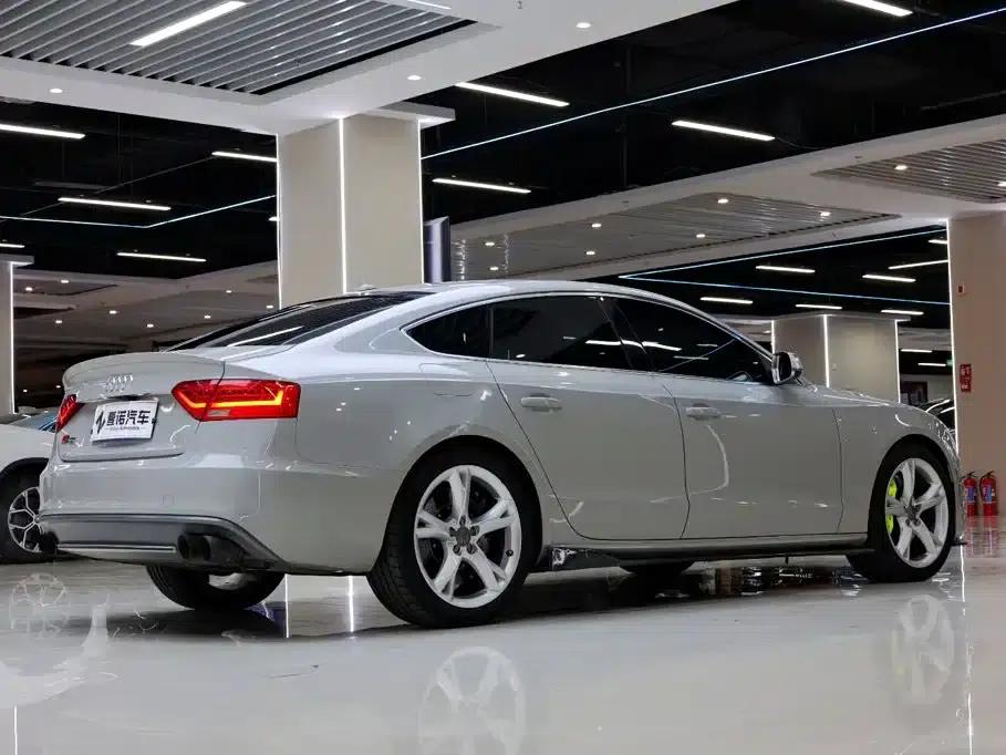 2012 Audi S5 3.0T Sportback — миниатюра 15