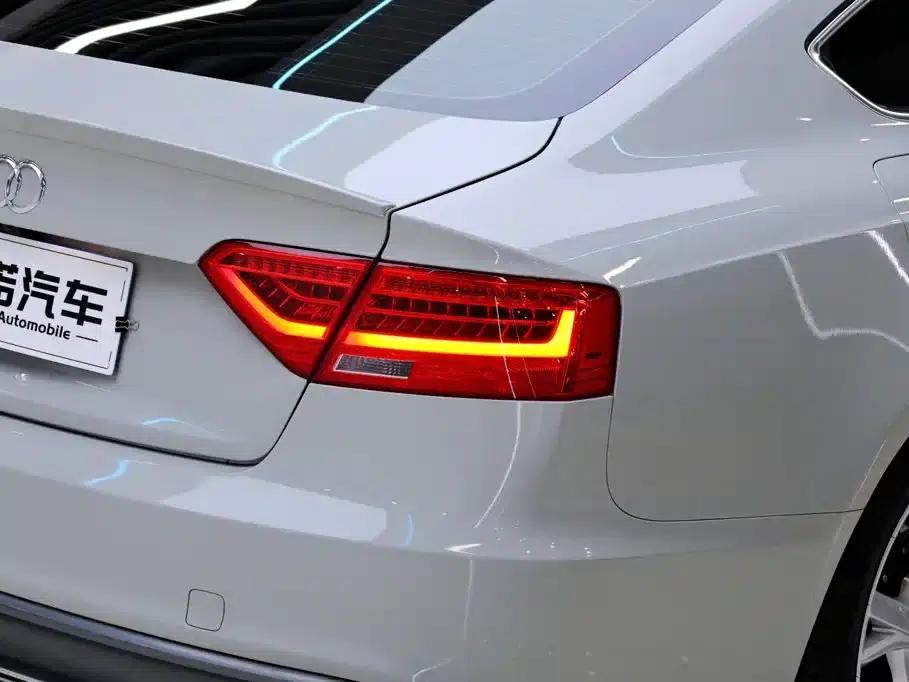2012 Audi S5 3.0T Sportback — миниатюра 16