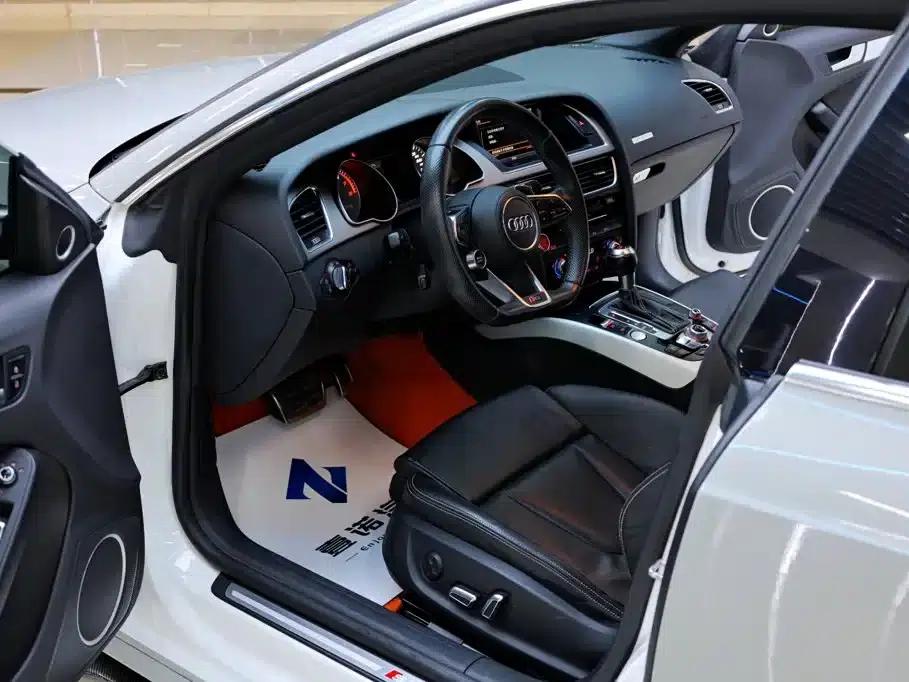 2012 Audi S5 3.0T Sportback — миниатюра 17