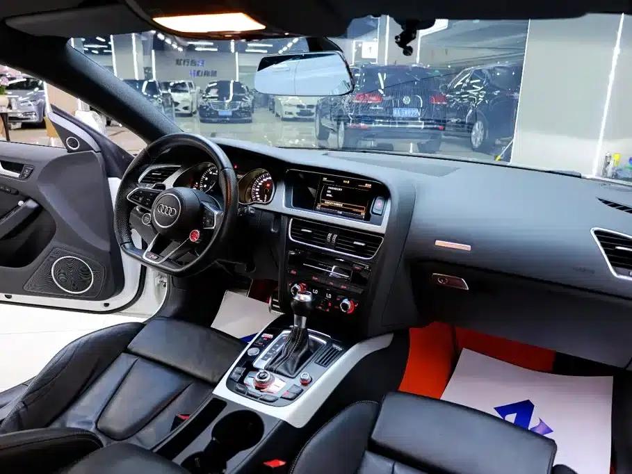 2012 Audi S5 3.0T Sportback — миниатюра 20