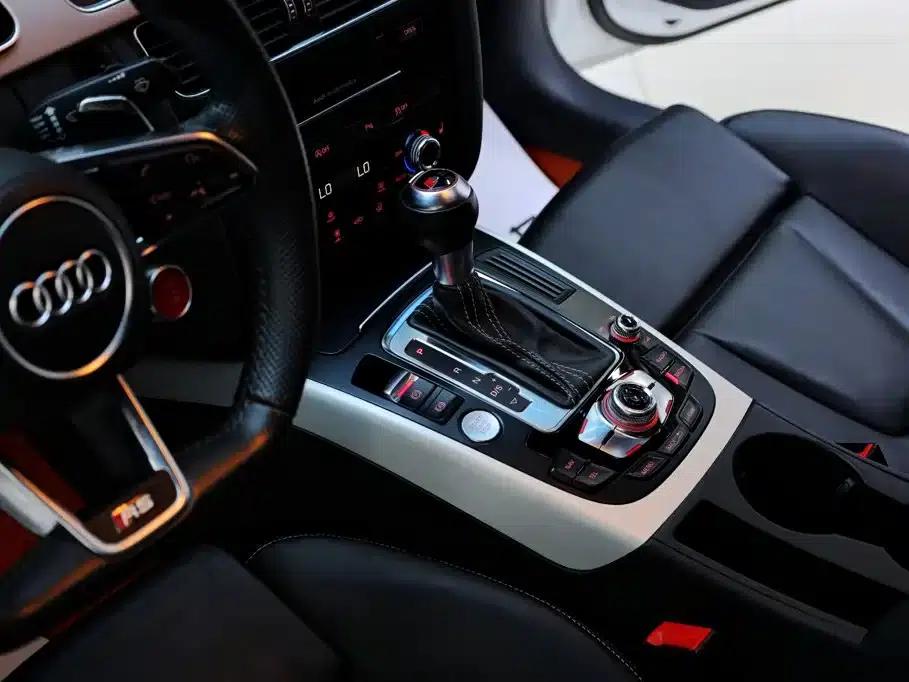 2012 Audi S5 3.0T Sportback — миниатюра 23
