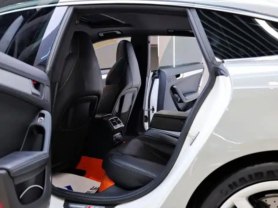 2012 Audi S5 3.0T Sportback — миниатюра 30