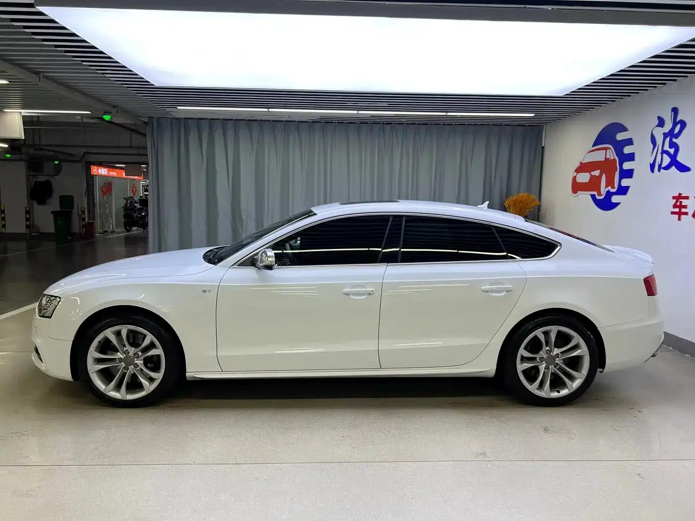 2012 Audi S5 3.0T Sportback — миниатюра 4