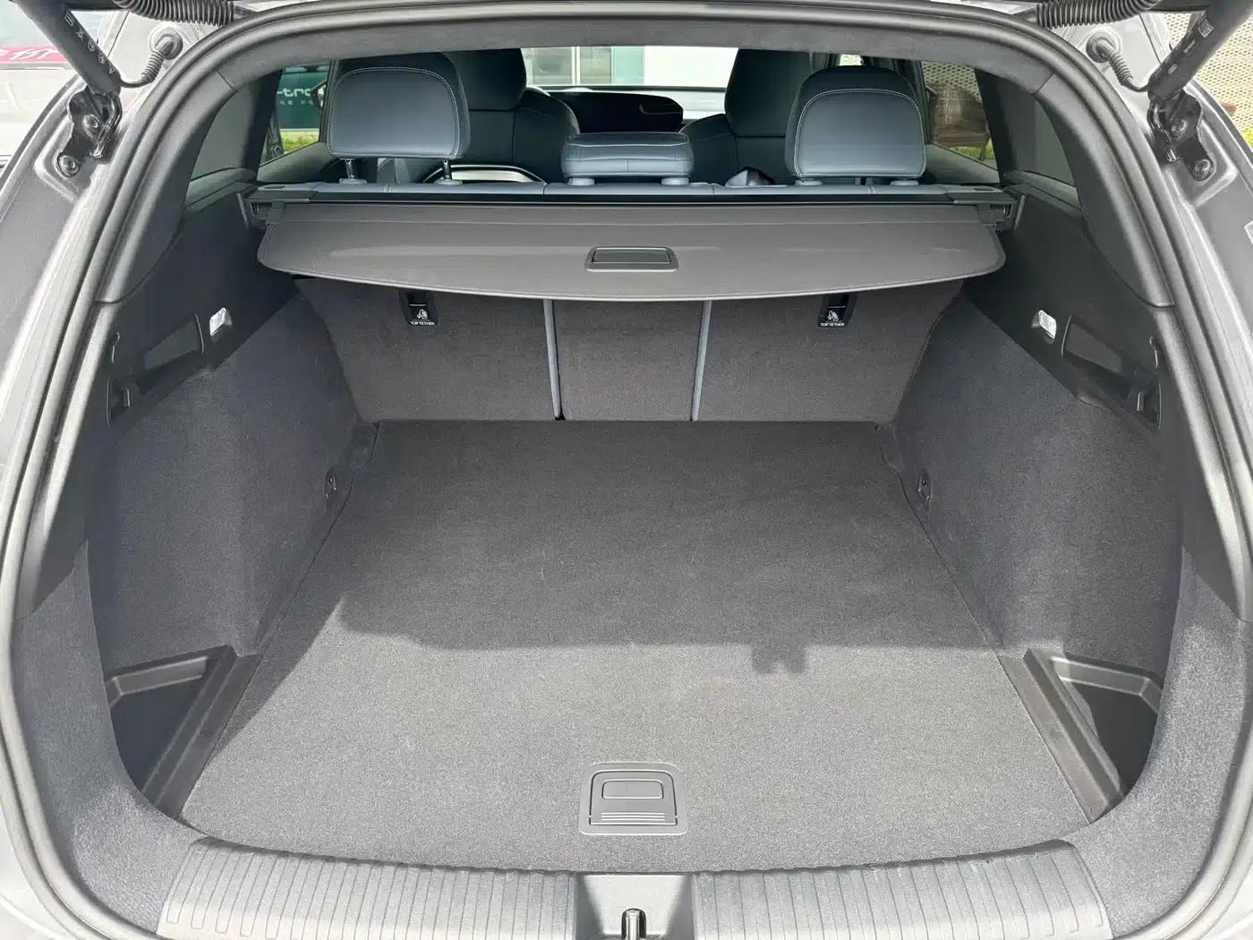 Audi Q6L e-tron 2026 First Edition — миниатюра 5