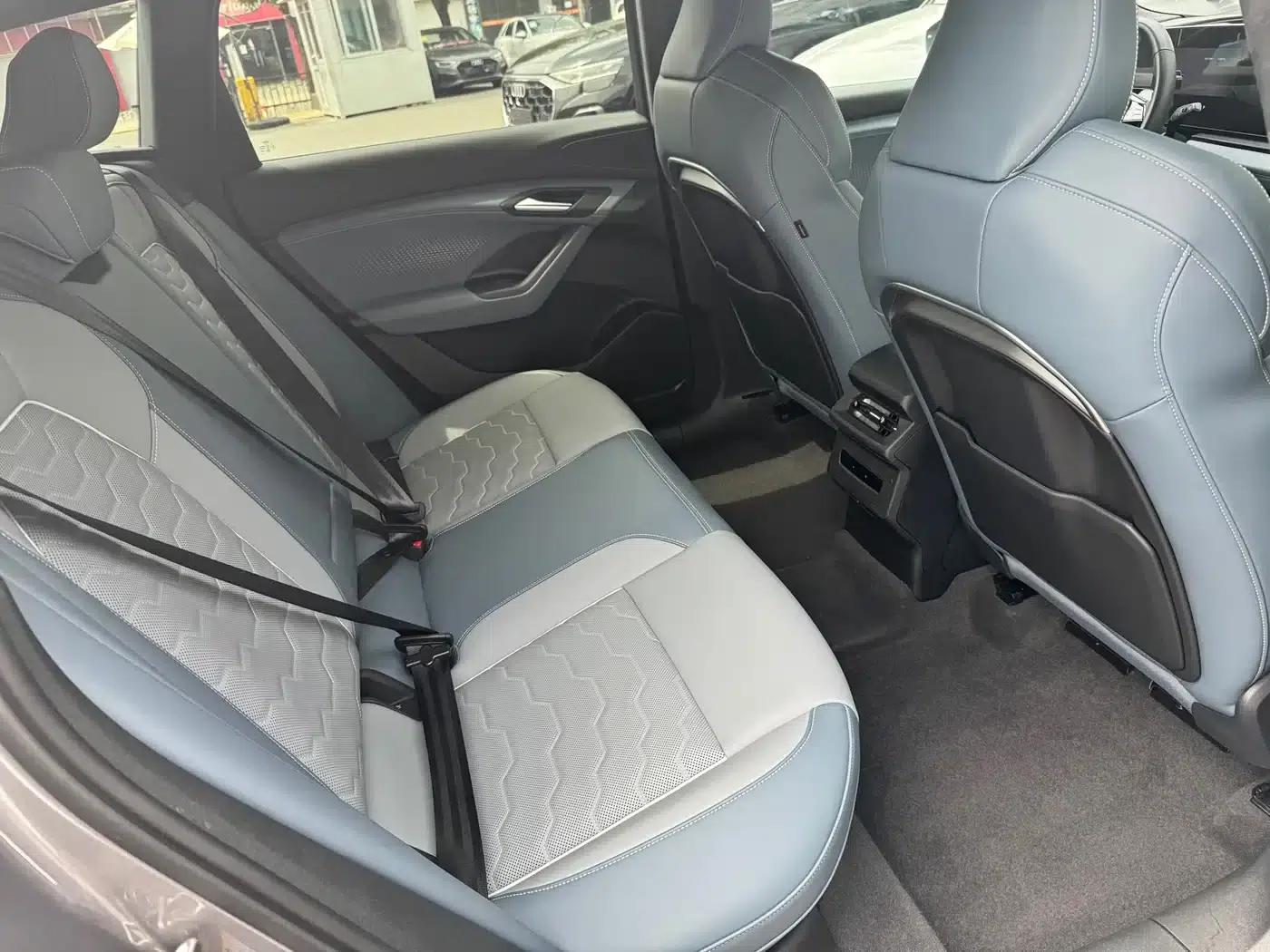 Audi Q6L e-tron 2026 First Edition — миниатюра 7