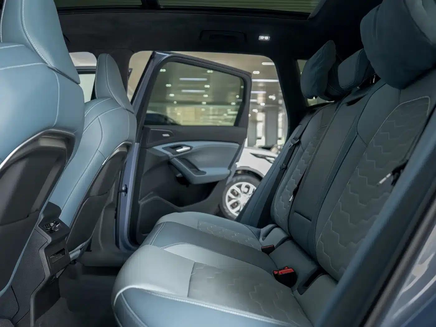 Audi Q6L e-tron 2026 First Edition — миниатюра 12